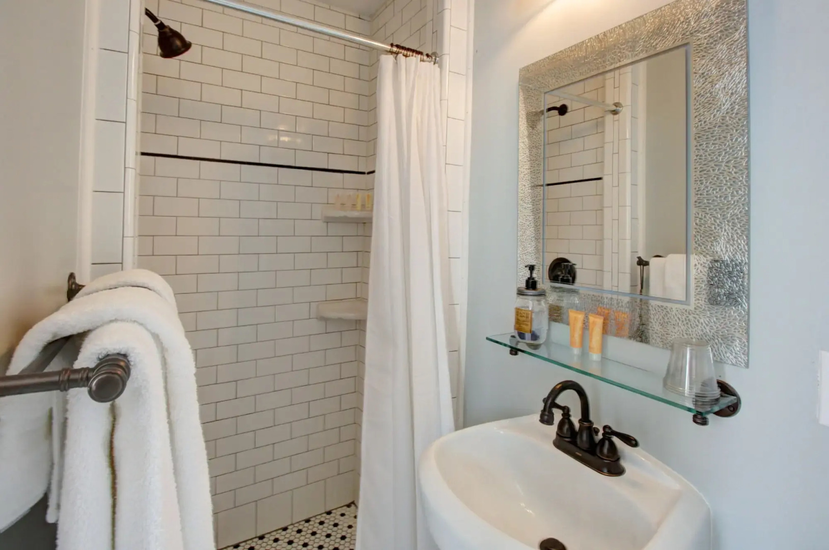 Inn on the Riverwalk