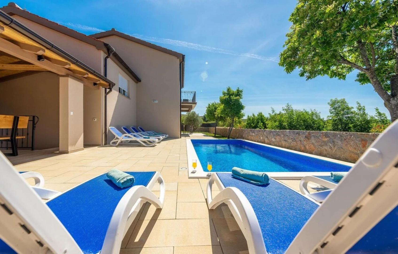 Nice Home in Rovanjska With 4 Bedrooms, Wifi and Outdoor Swimming Pool