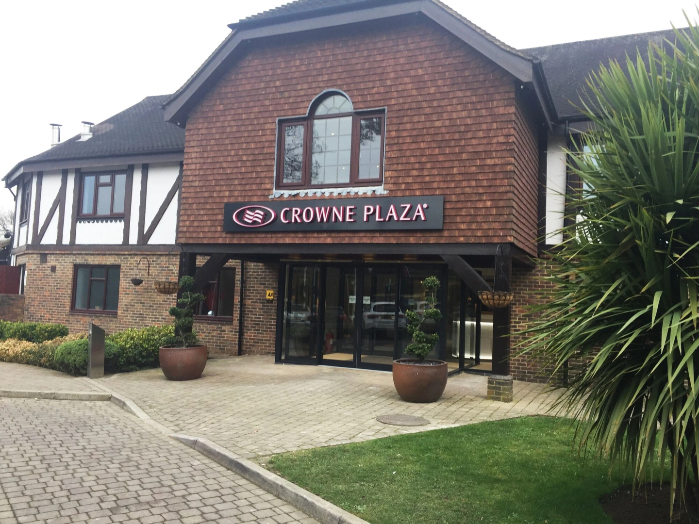 Elite Venue Selection Felbridge - Gatwick