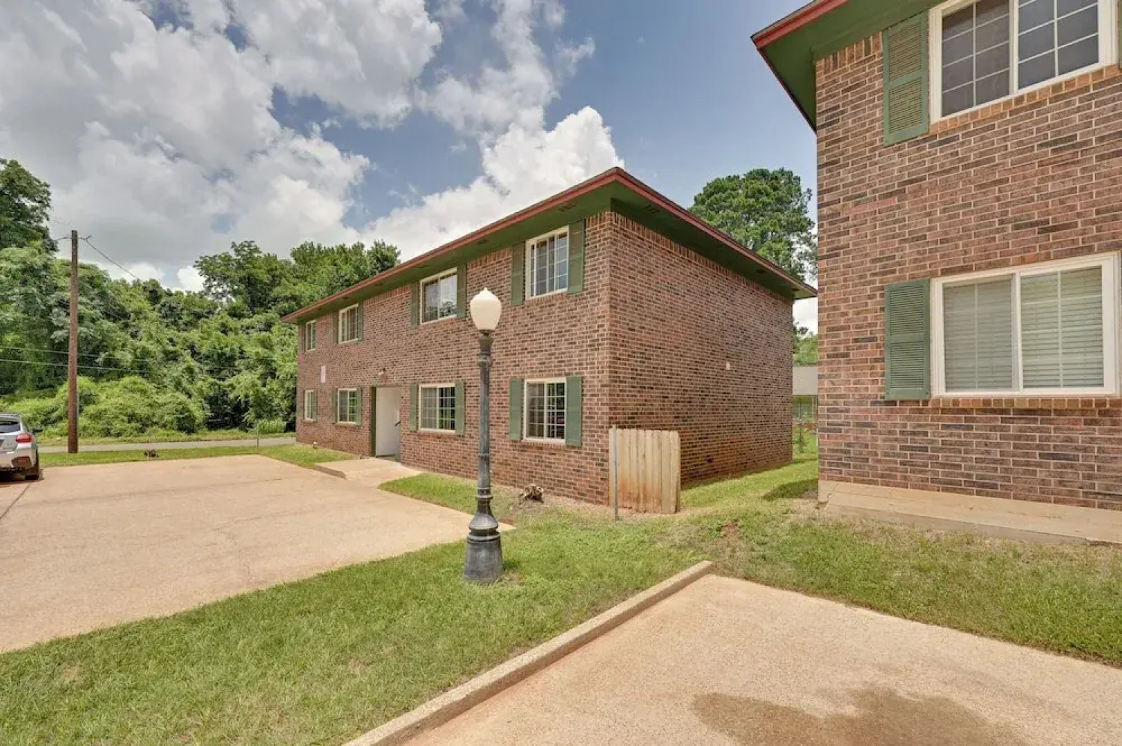Walk to SFA Campus: Pet-friendly Nacogdoches Condo