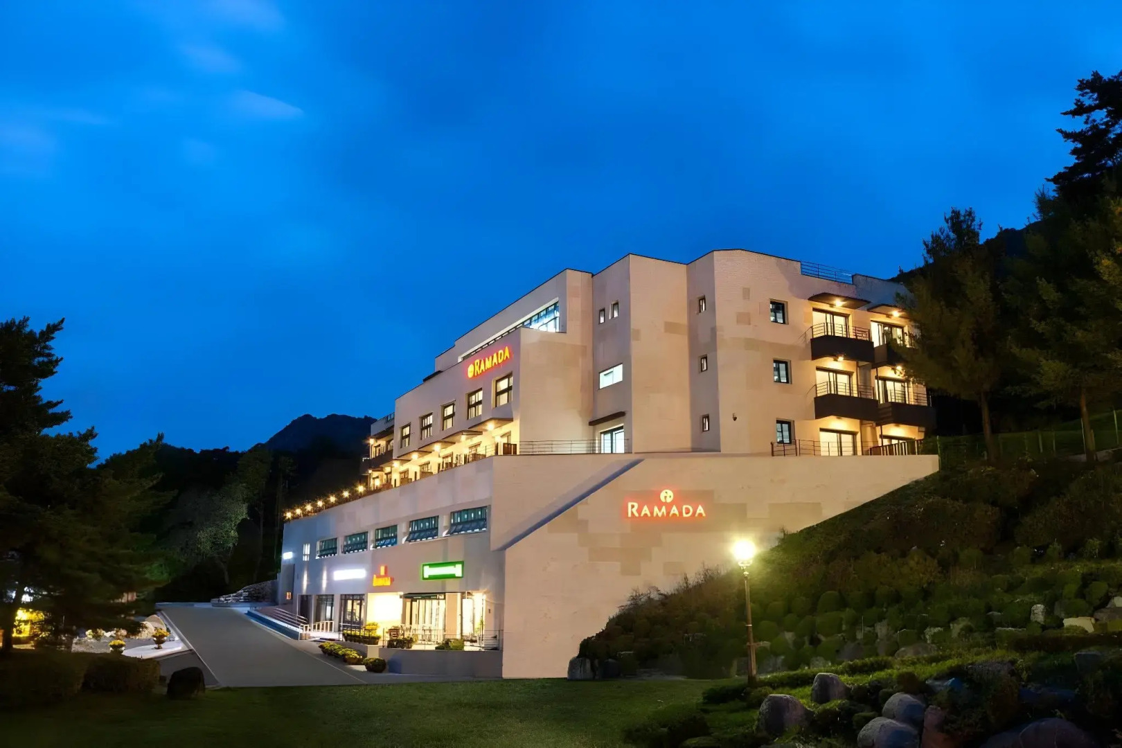 Ramada Resort MungyeongSaejae