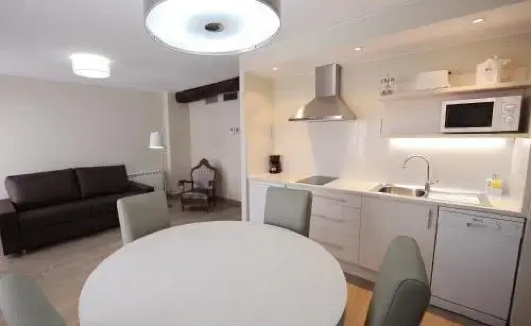 Apartamentos Turísticos Mirablanc