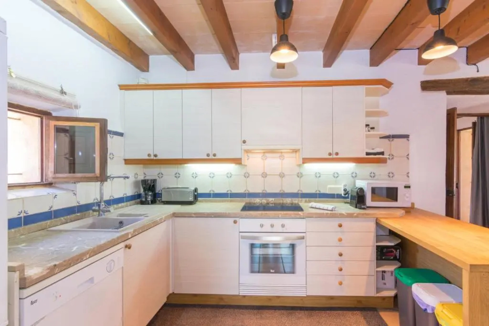 Preciosa casa con piscina a 1 Km de Santa Maria del cami