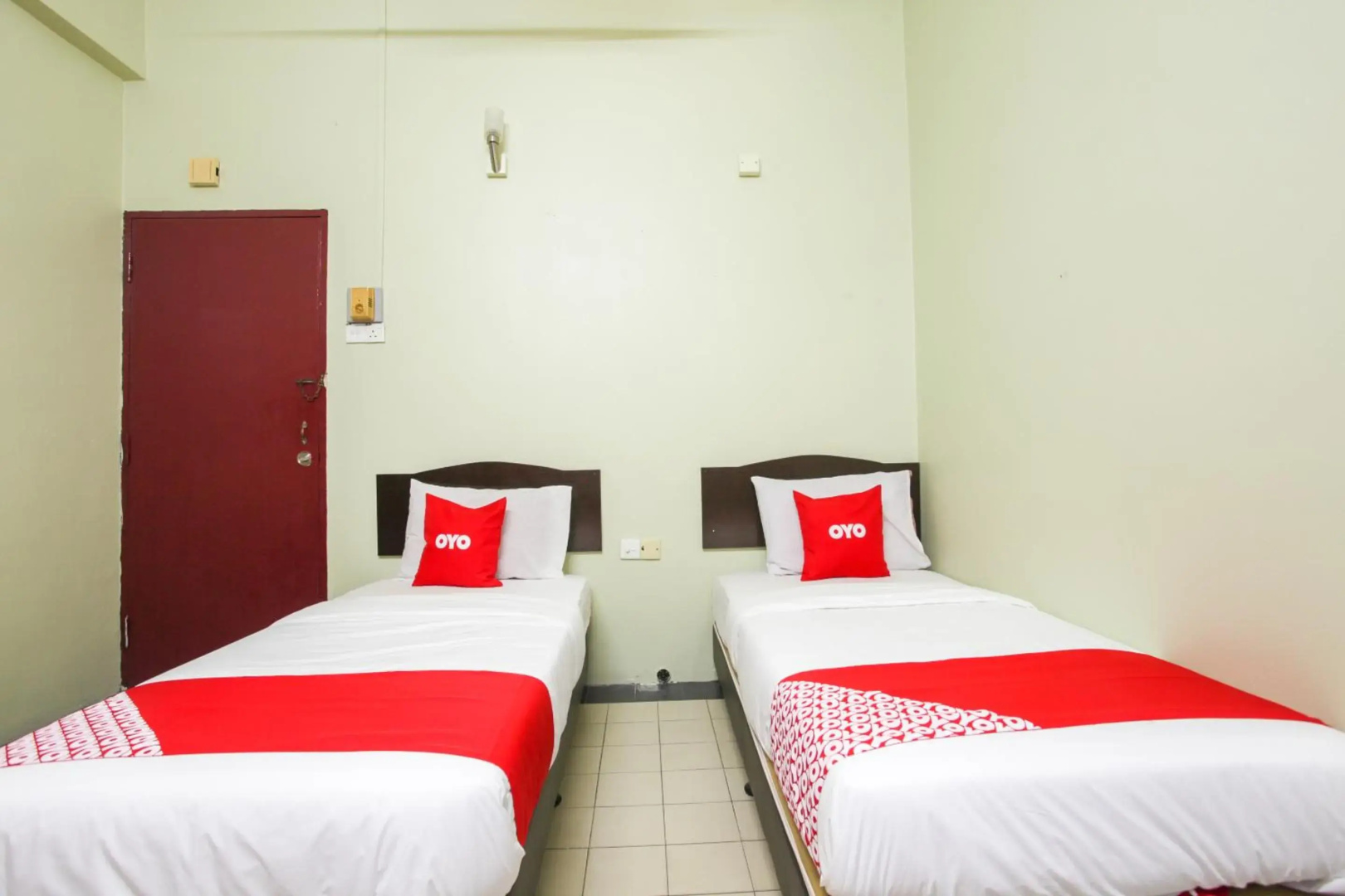 Casavilla Hotel by OYO Rooms