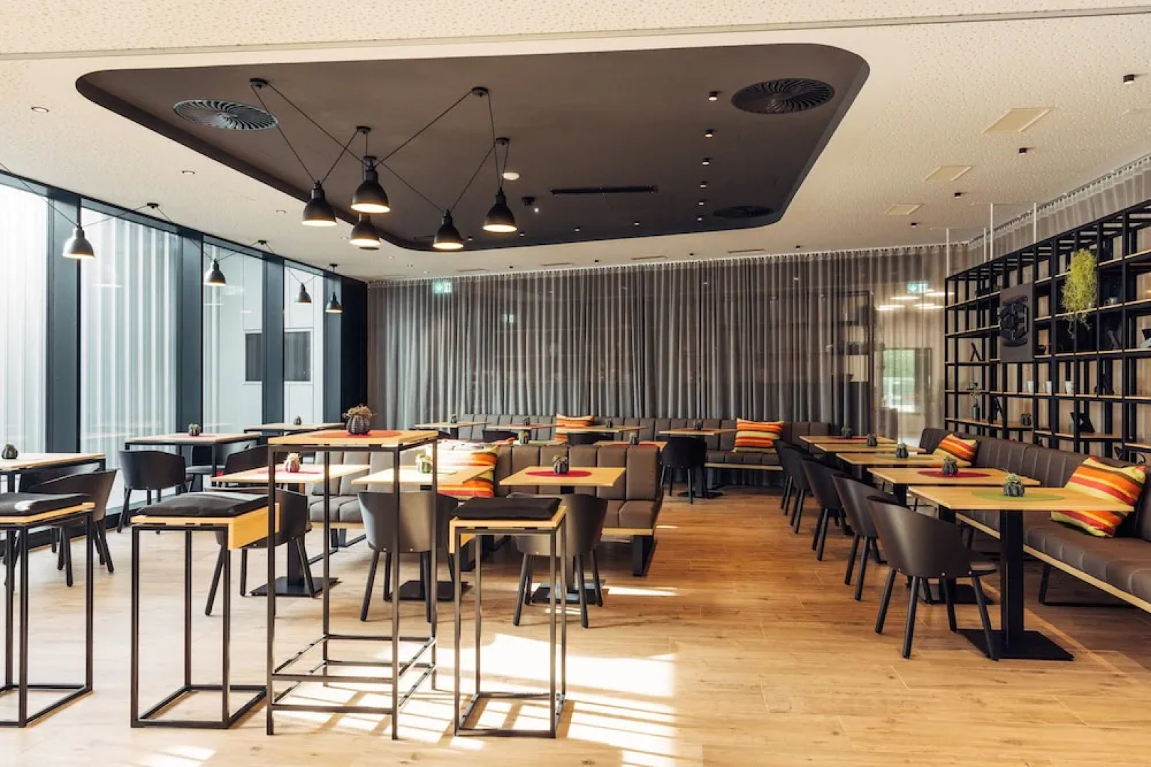 harry's home Bern-Expo