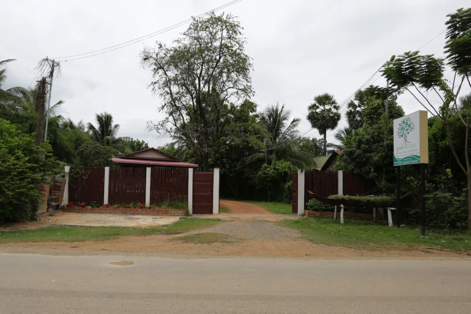 Green Orange Bungalows