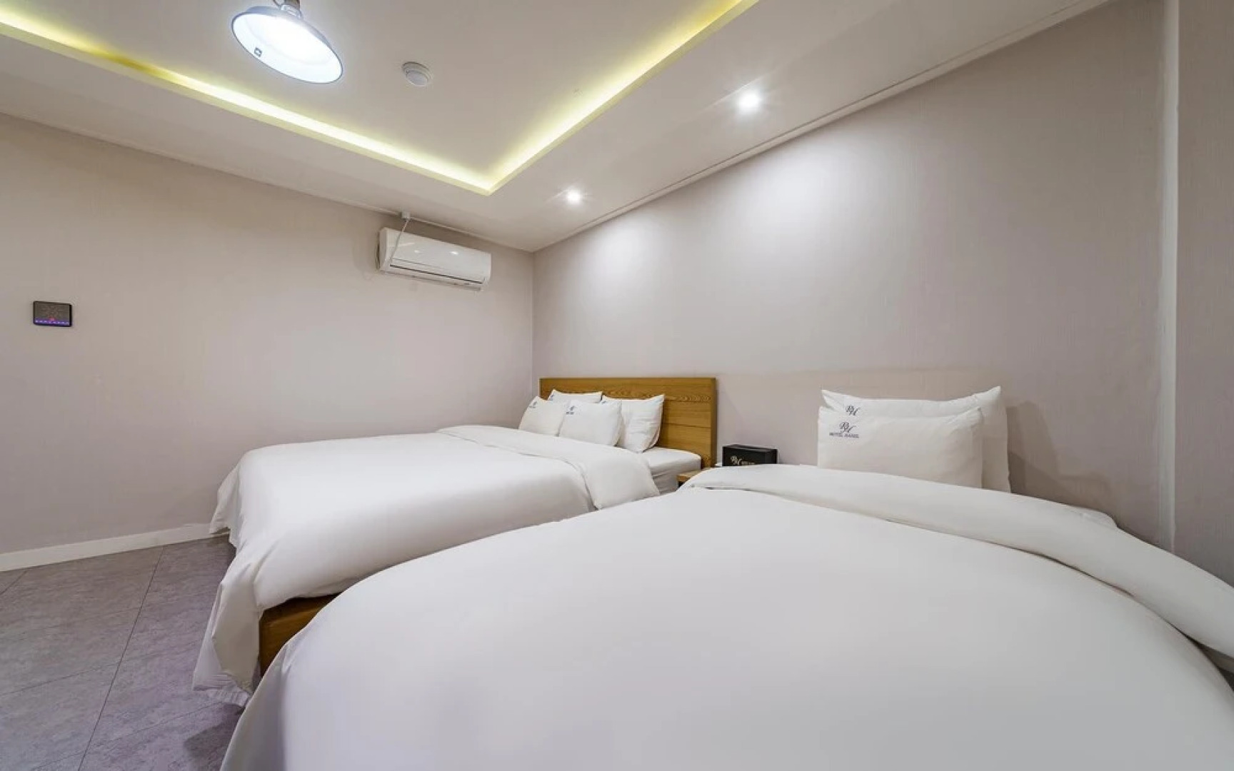 Ulsan Yeungnam Alps Rahel