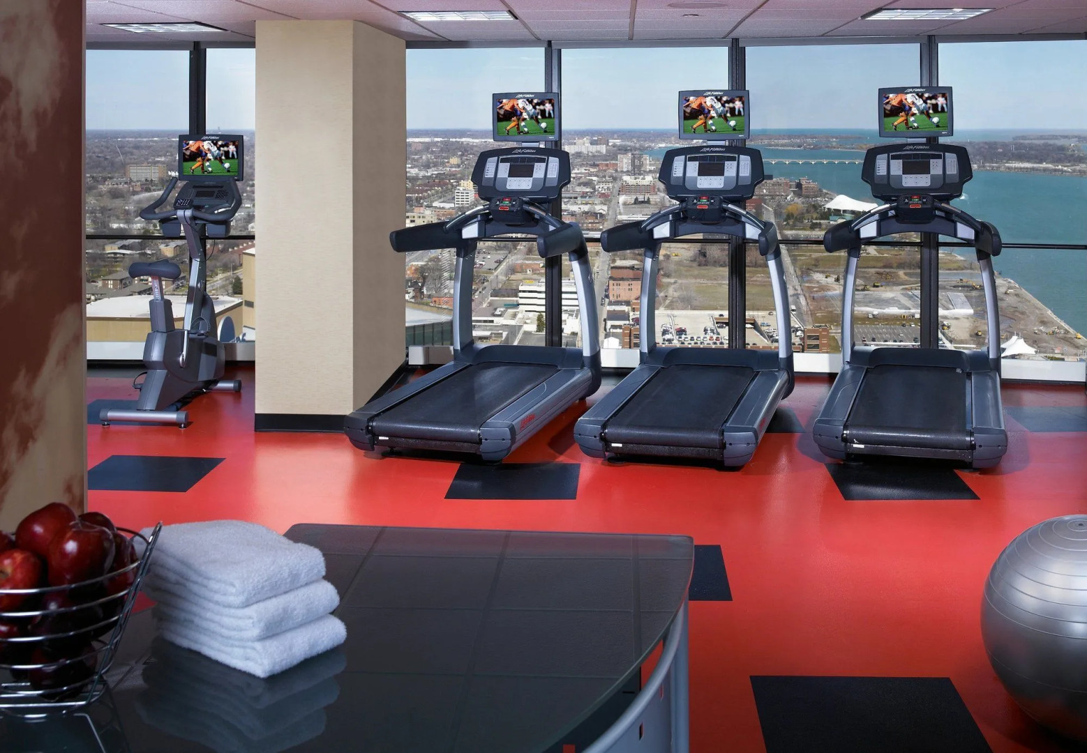 Detroit Marriott at the Renaissance Center