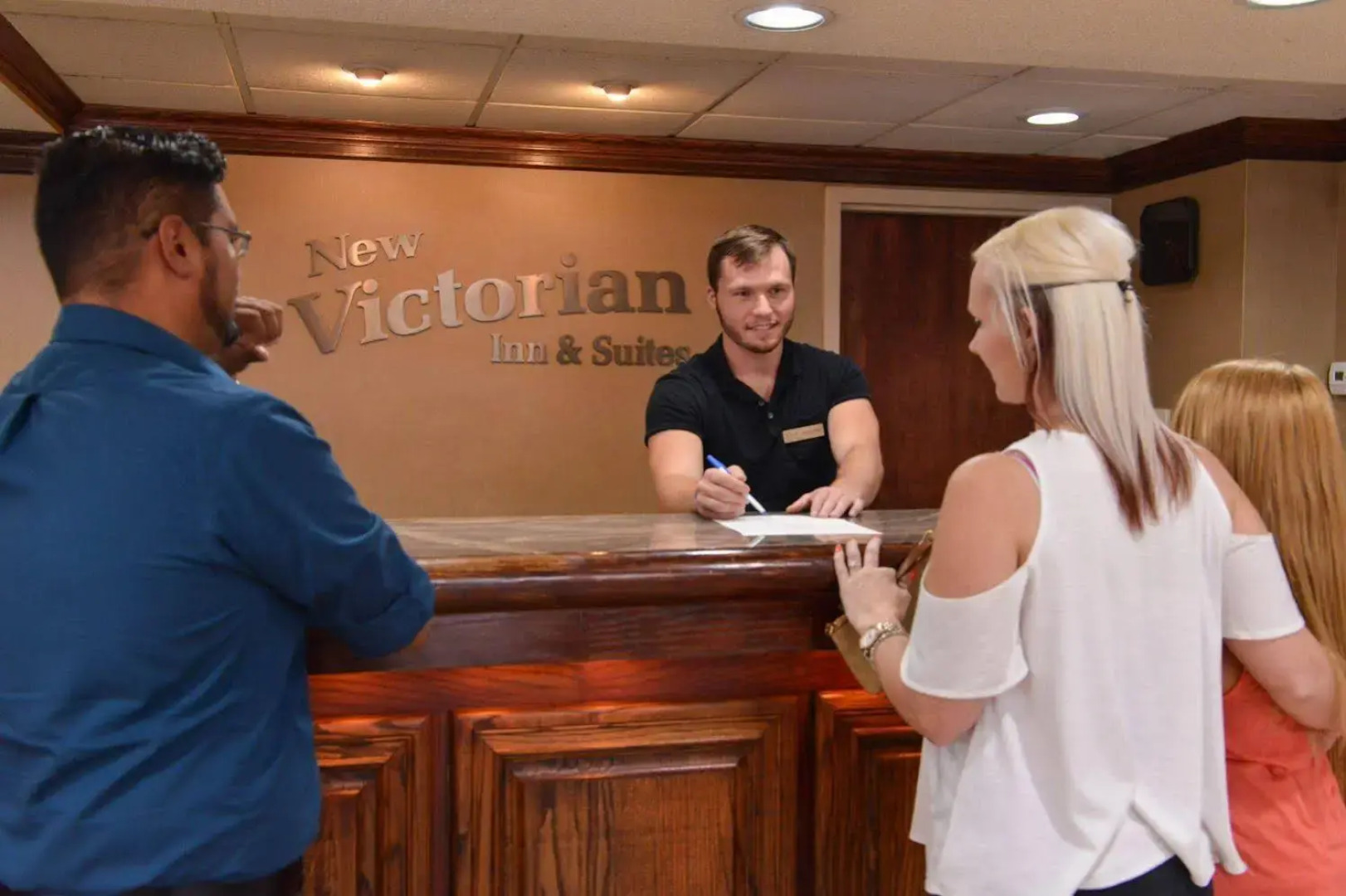 New Victorian Inn & Suites Omaha