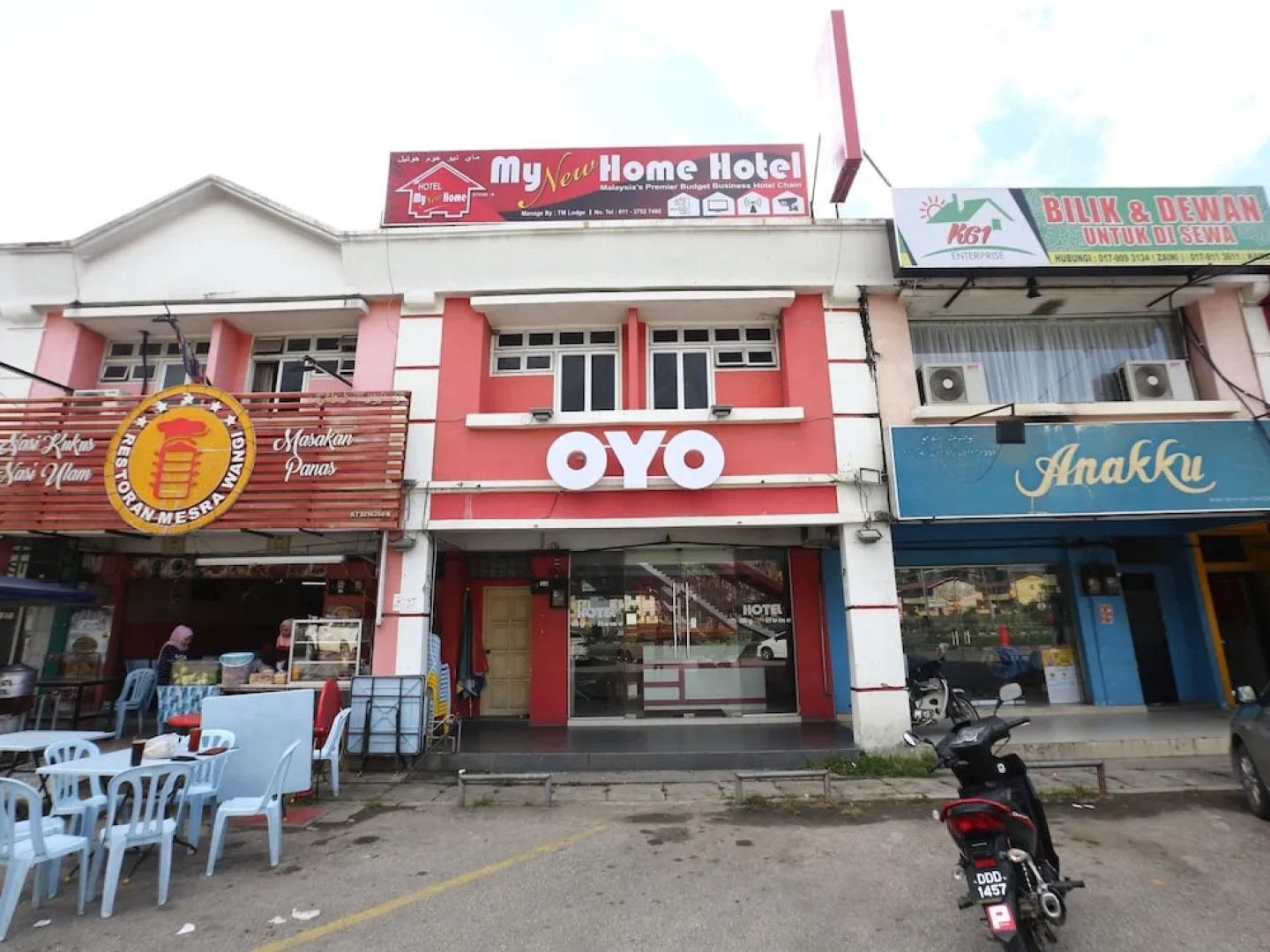 My New Home Hotel by OYO Rooms