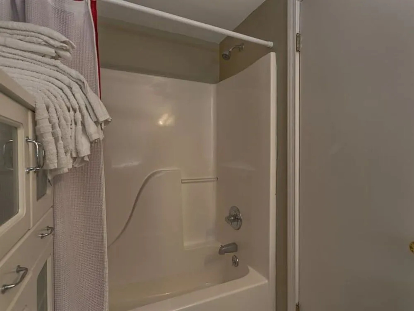 Seashell Cottage by Meyer Vacation Rentals