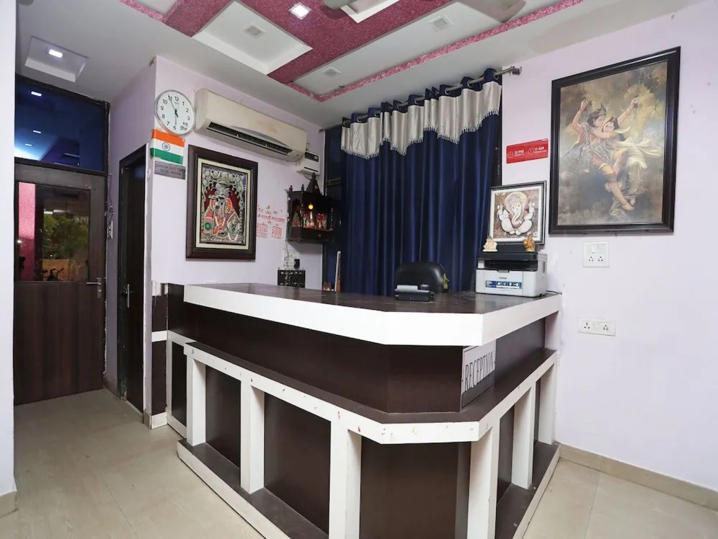 OYO 14983 Gawala Ashram