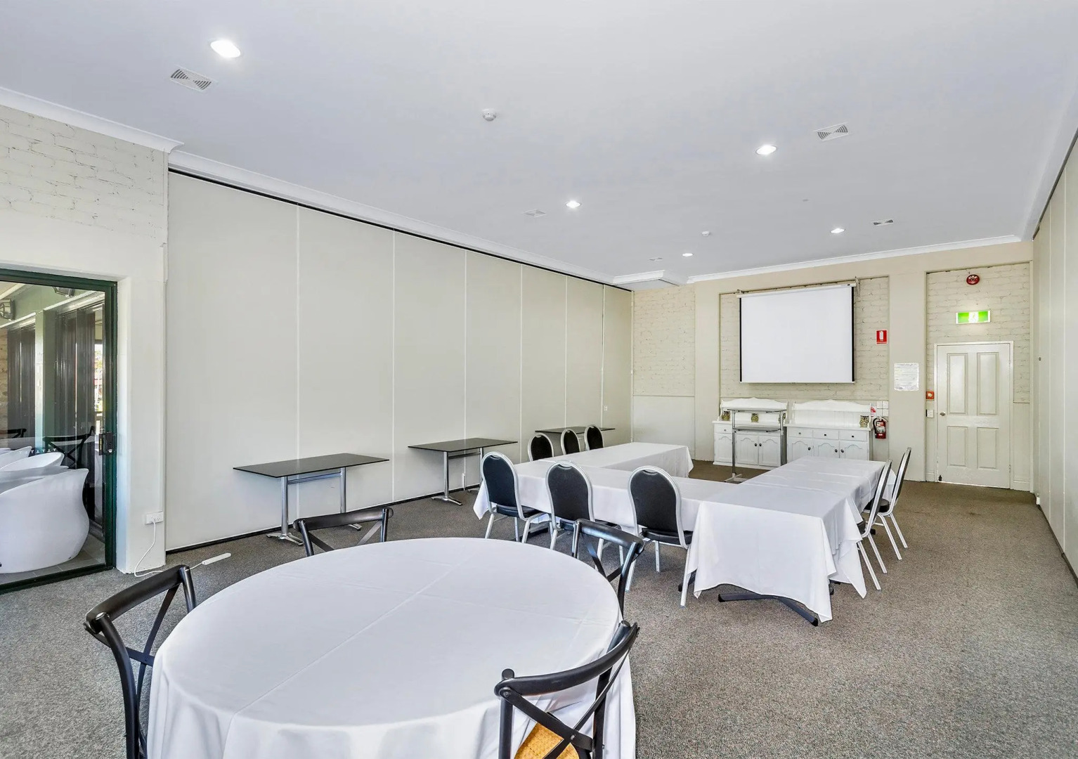 Bayswater Tweed Motel