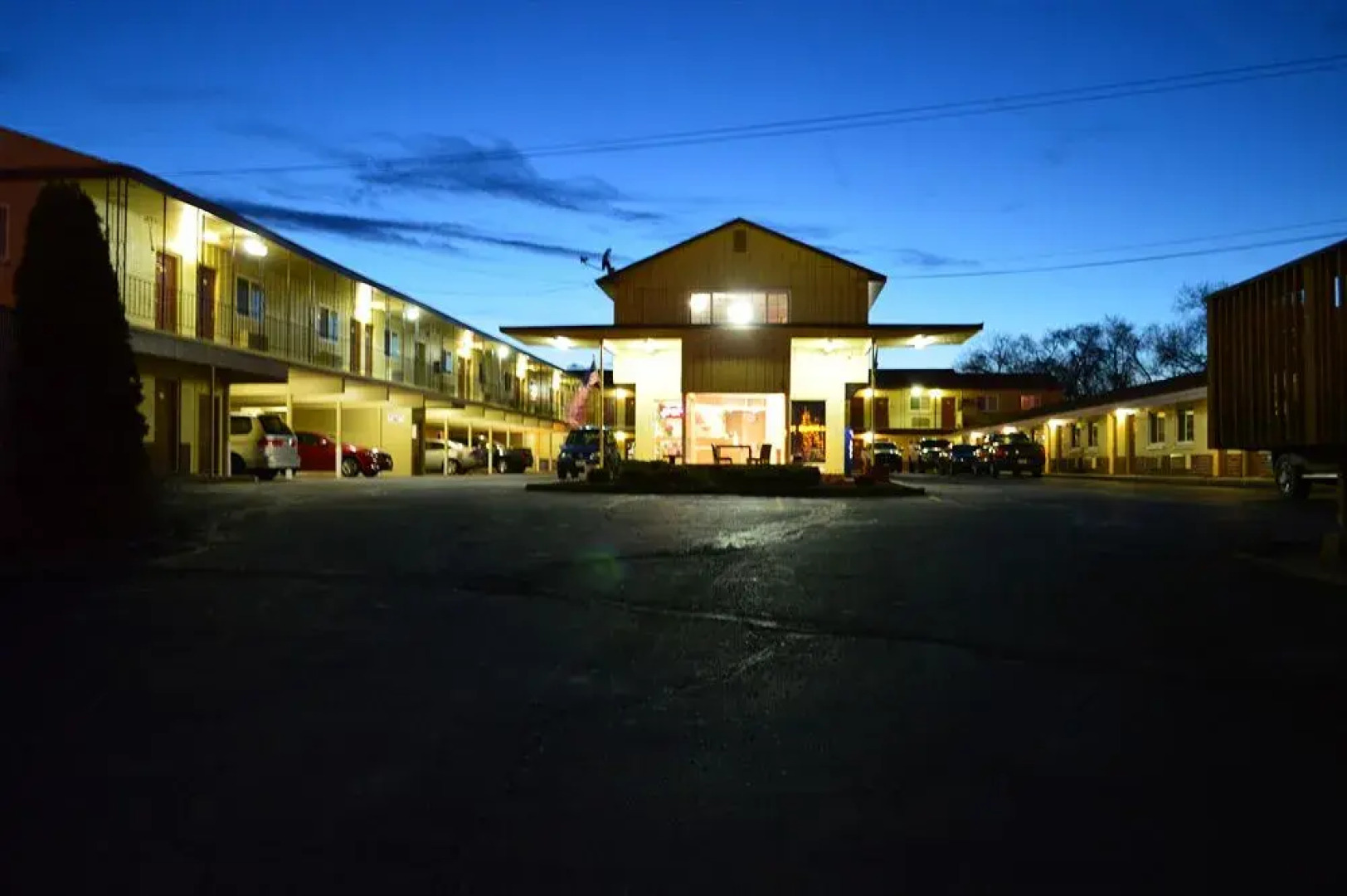 Economy Inn