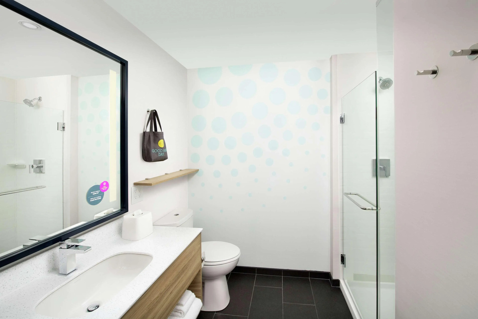 Tru by Hilton Louisville East