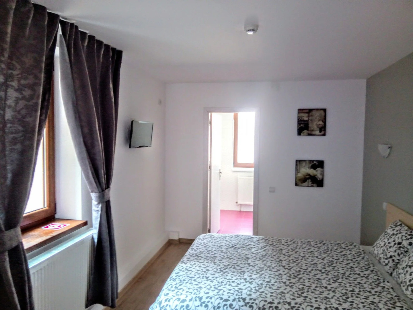 Central Guesthouse Bucharest - Adults Only