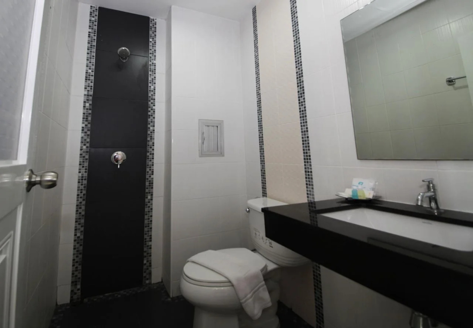 OYO 75321 Gemma Patong