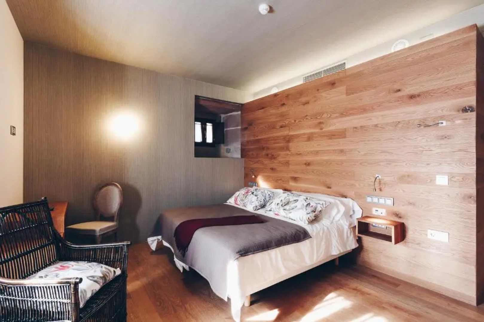 Arha Casona de Carmona (Antiguo Parador de Carmona-Cantabria)