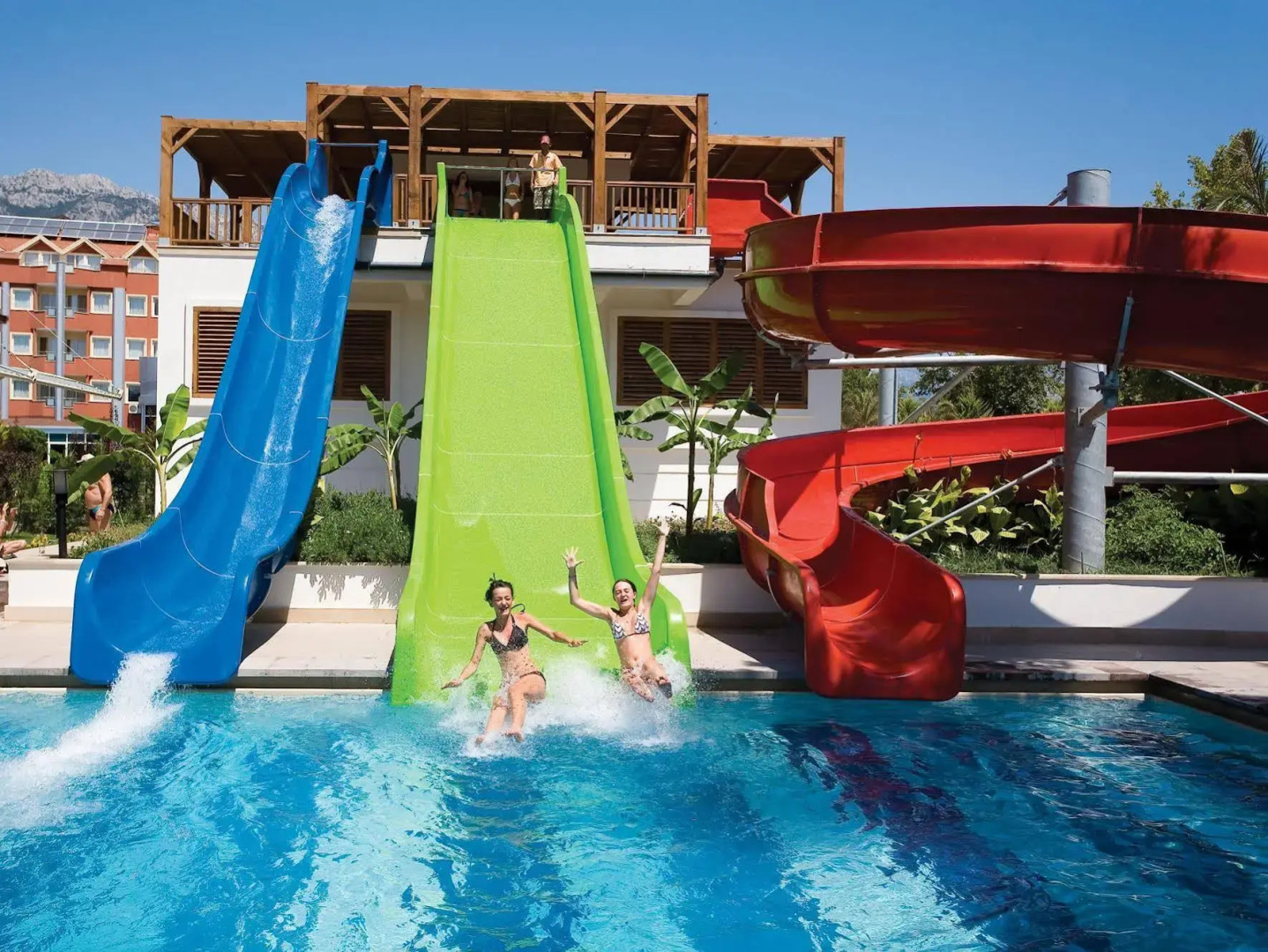 Crystal De Luxe Comfort Collection