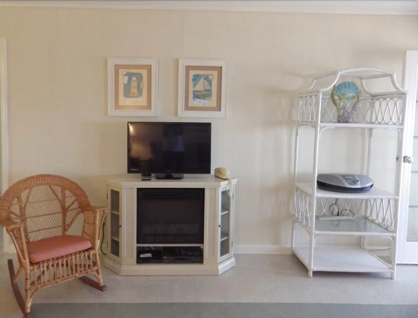 Just a Beachy Time! - 4 Br home by RedAwning