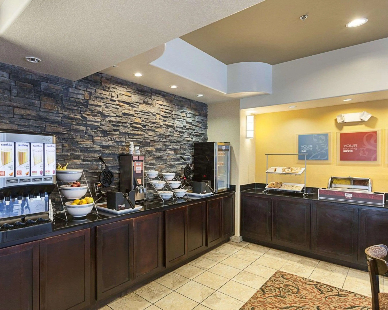 Comfort Suites Medical Center near Six Flags