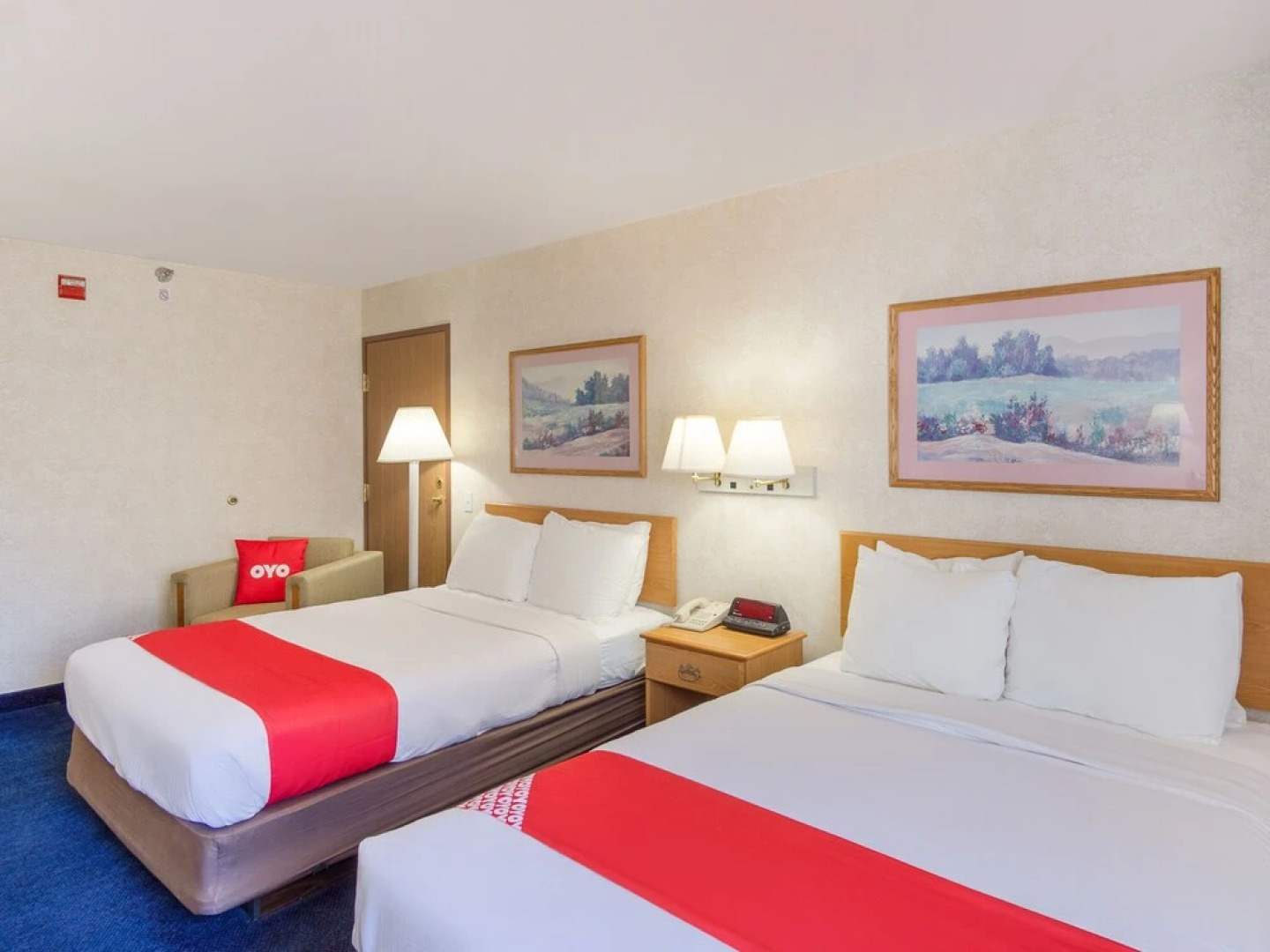 Econo Lodge Inn & Suites Lake Of The Ozarks