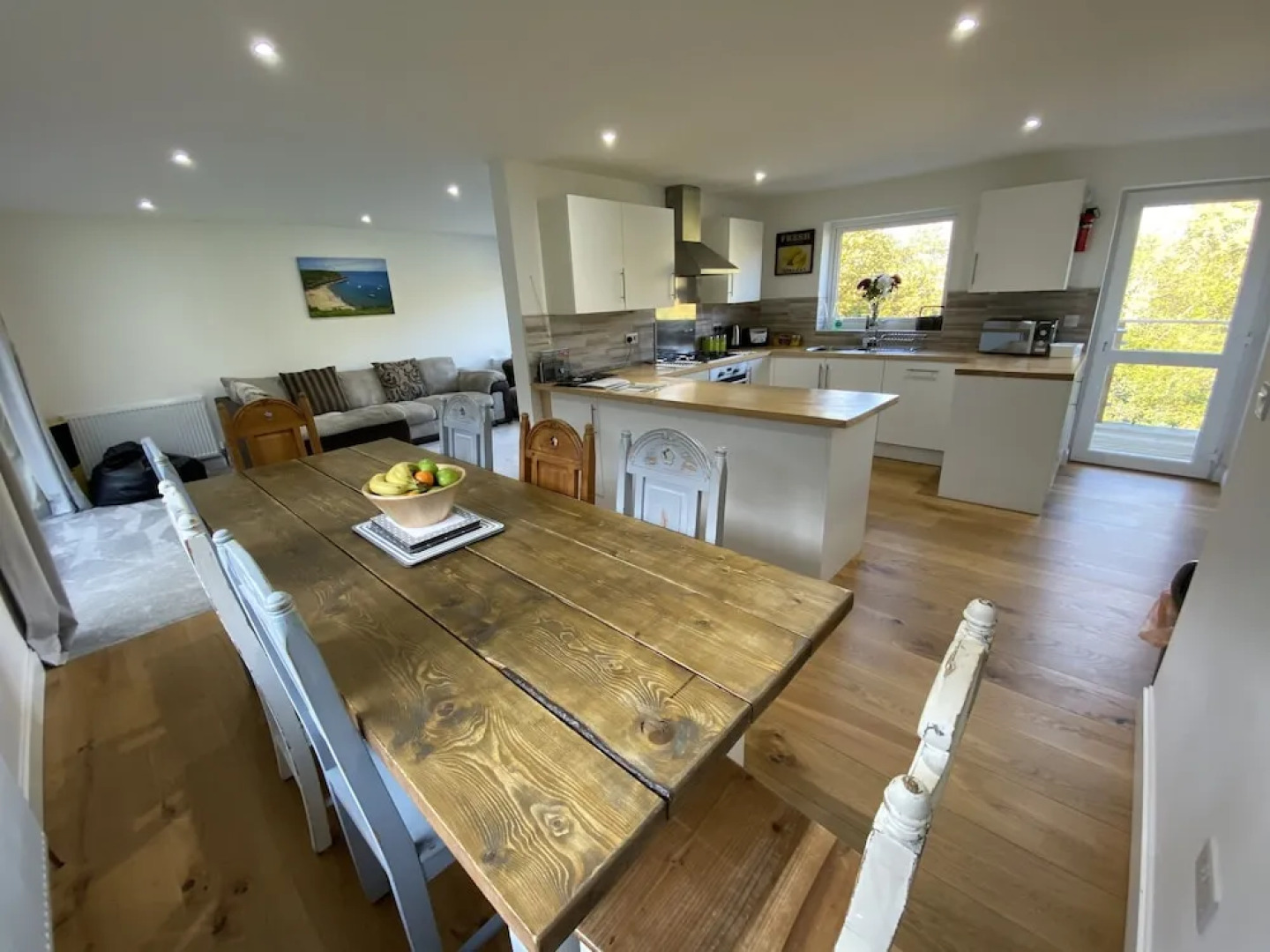 Ty Gwyn - 4 Bedroom Holiday Home