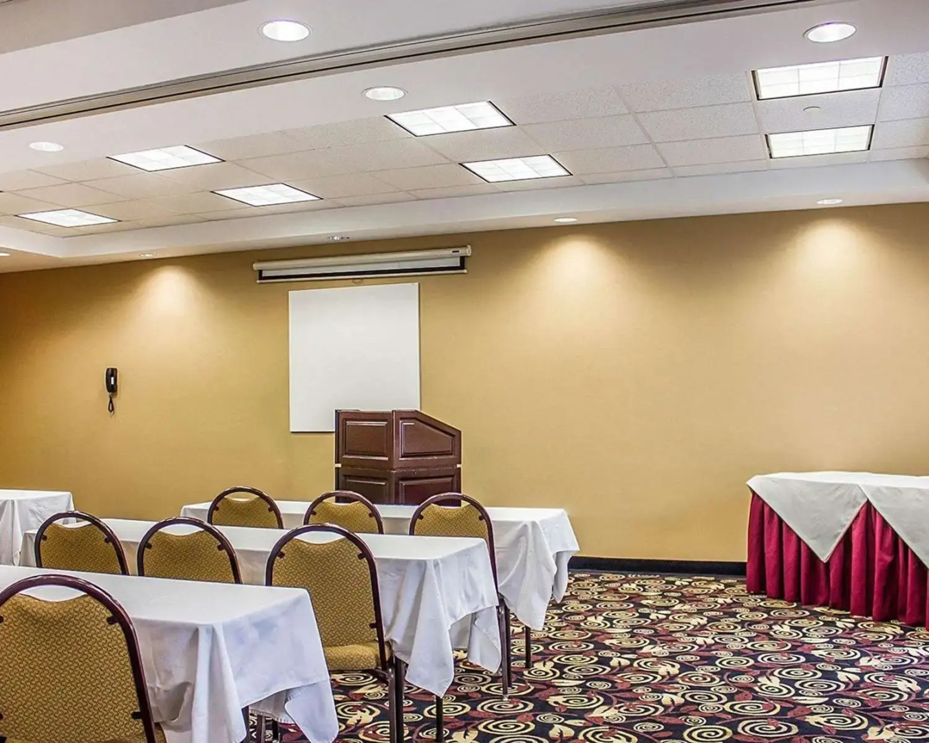 Holiday Inn Cheshire - Southington by IHG