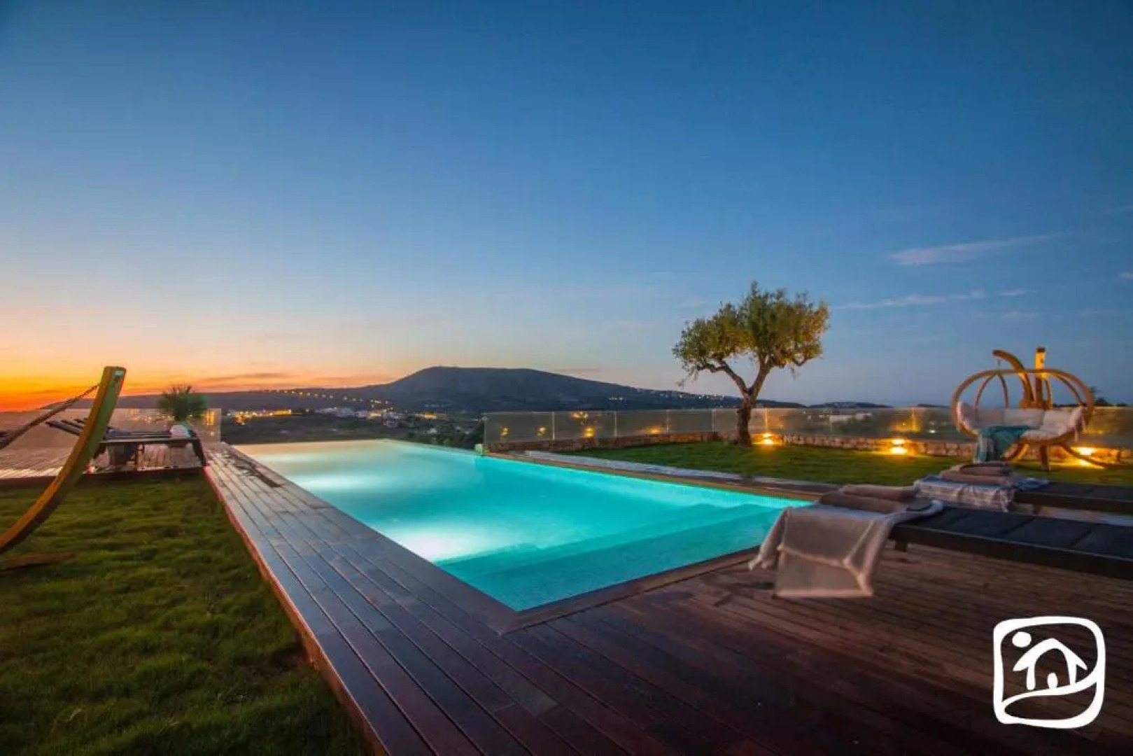 Abahana Villas Avalon