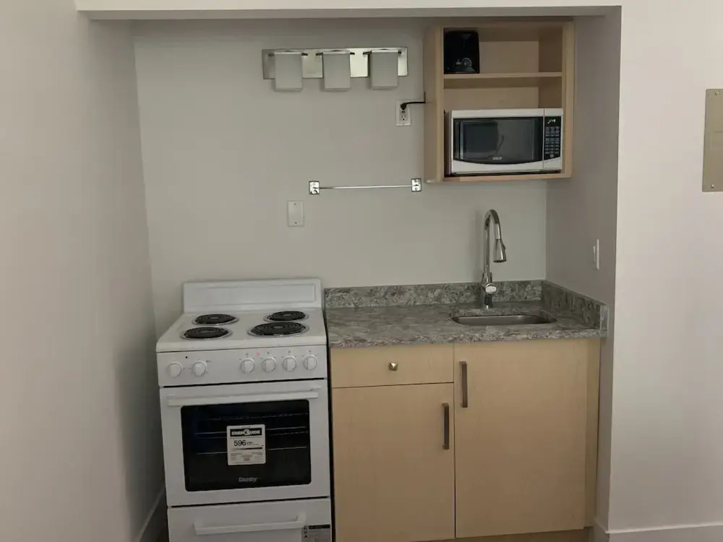 Greenview Motel and RV Park