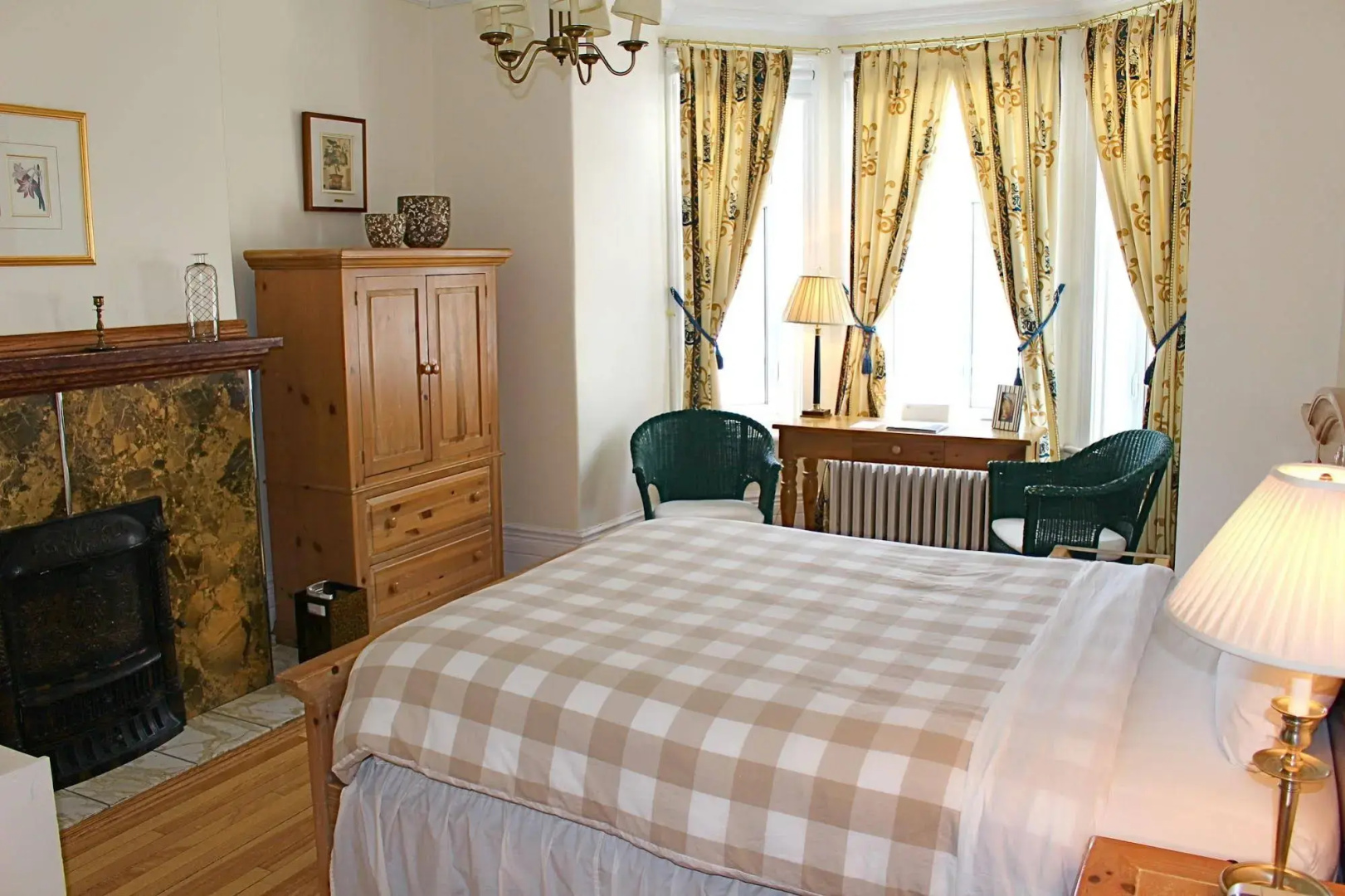 Hotel Charles-Alexandre - Par Aneyro