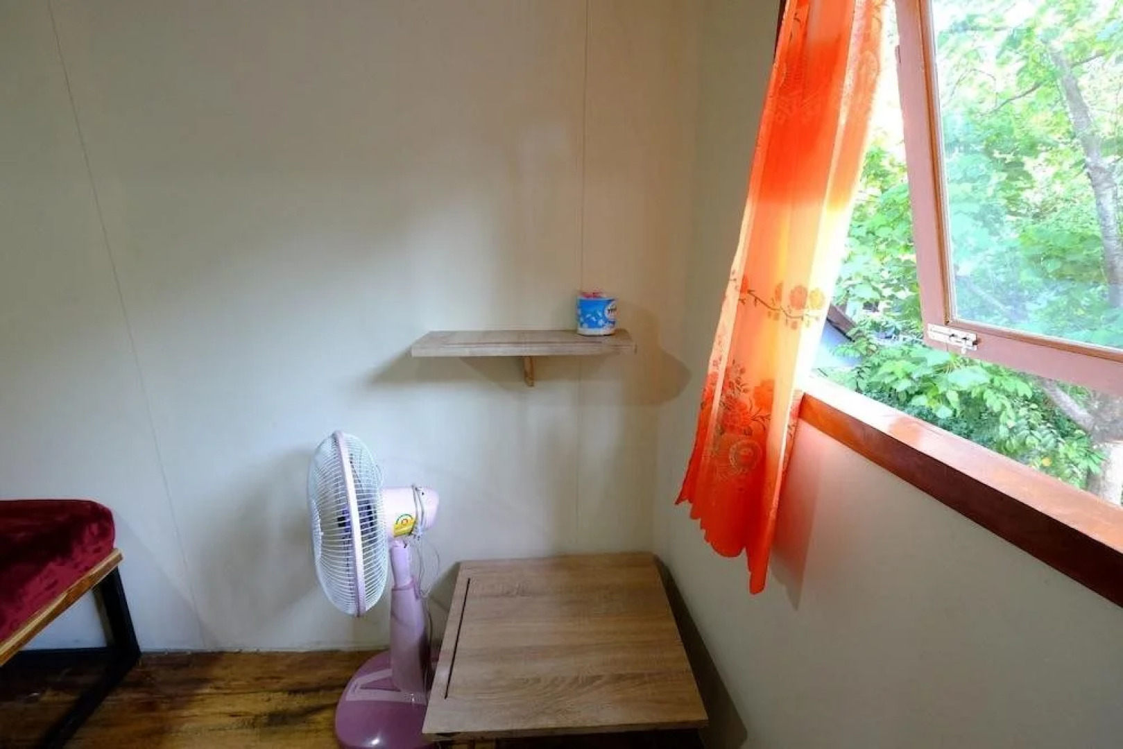 Usan Ta Yay Guest House