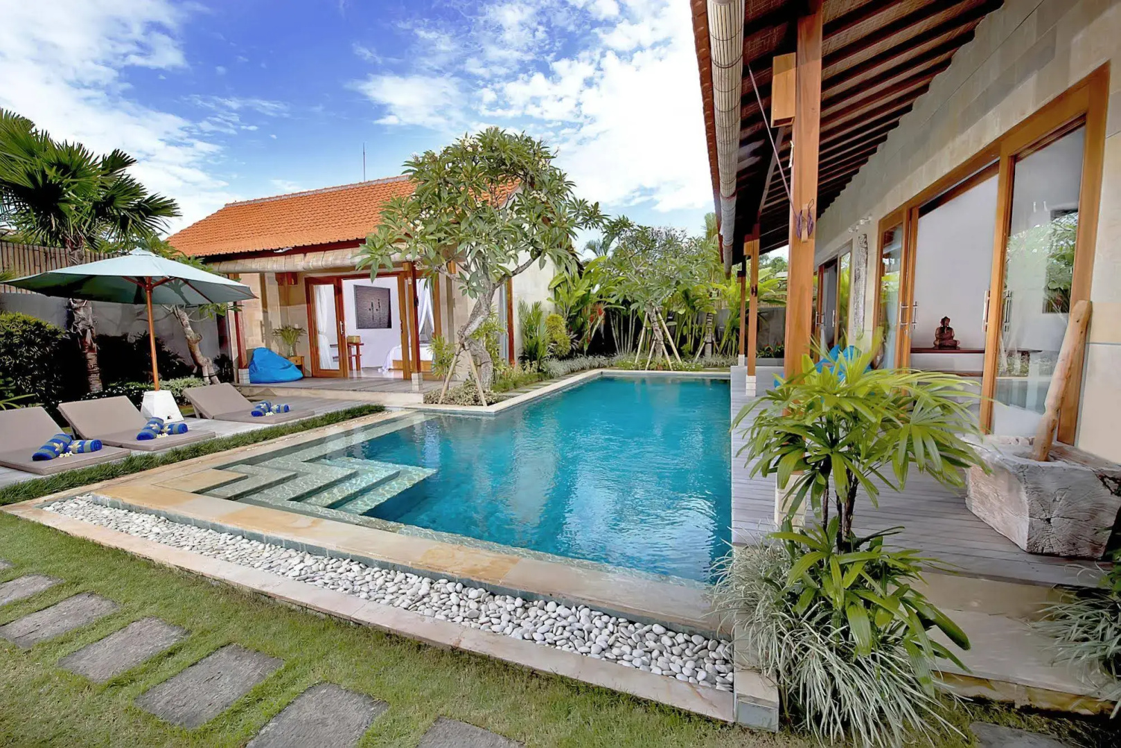 The Tamantis Villas