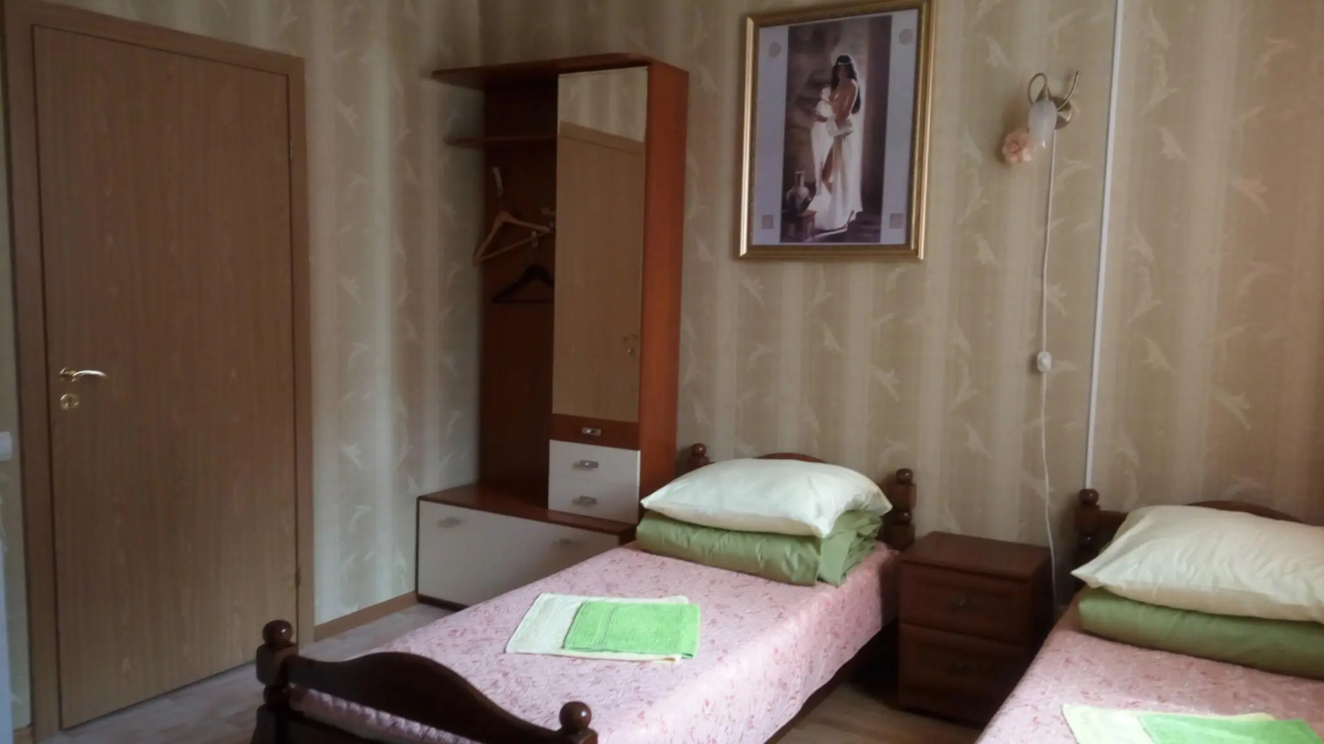 Отель Жуков