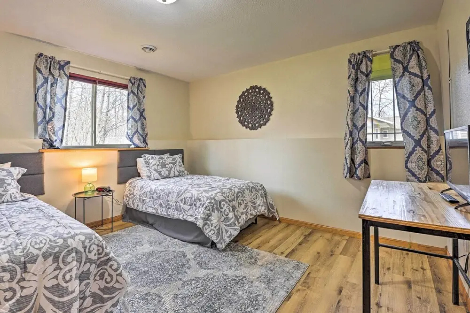 Mosinee Escape w/ Fire Pit - 1 Mi to River!