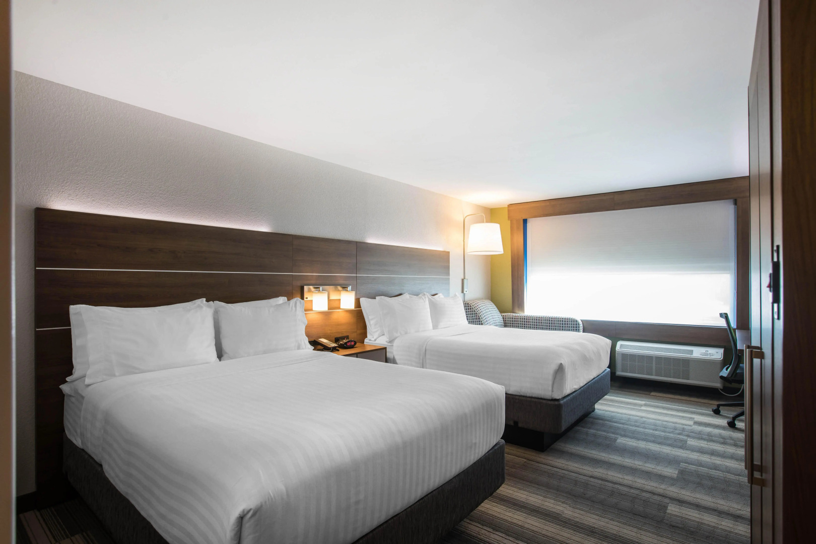 Holiday Inn Express & Suites Ludington by IHG