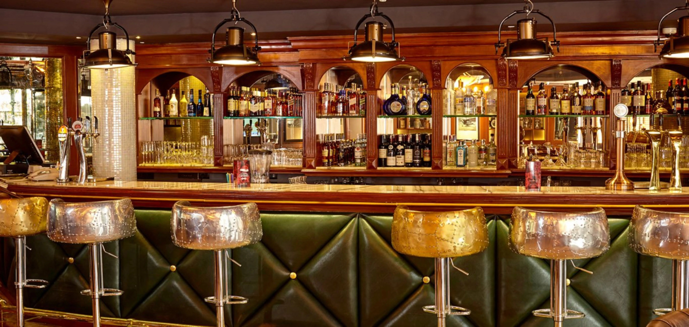 Hotel The Royal Plaza