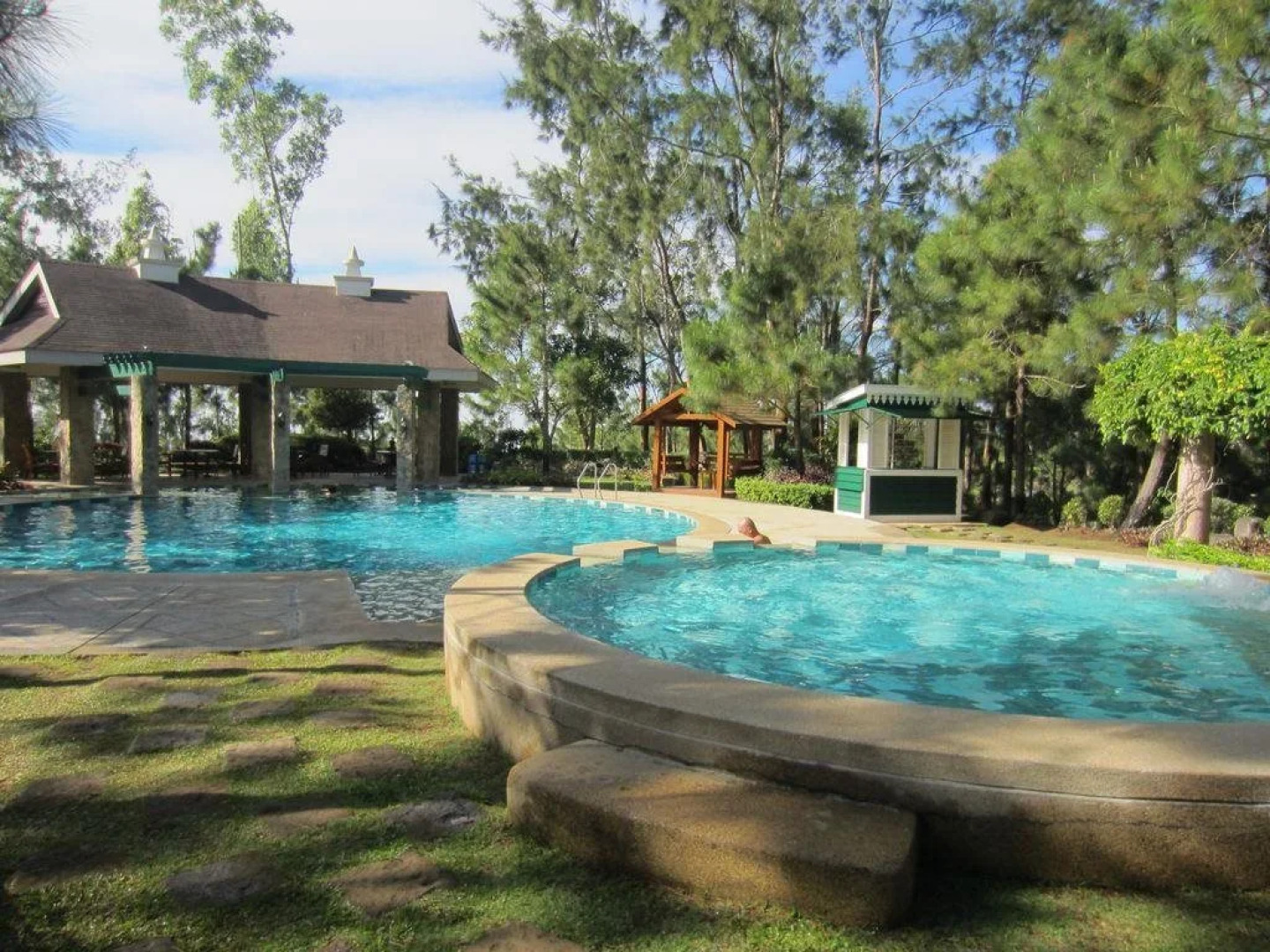 Crosswinds Resort Suites