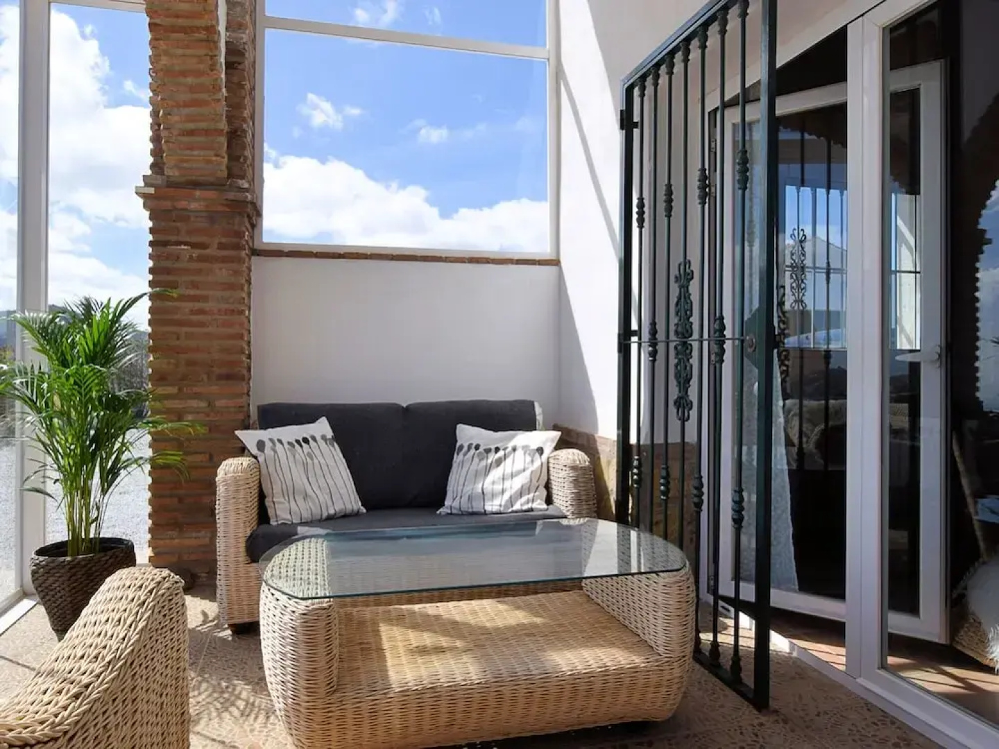 Spacious Villa with Hot Tub in Arenas