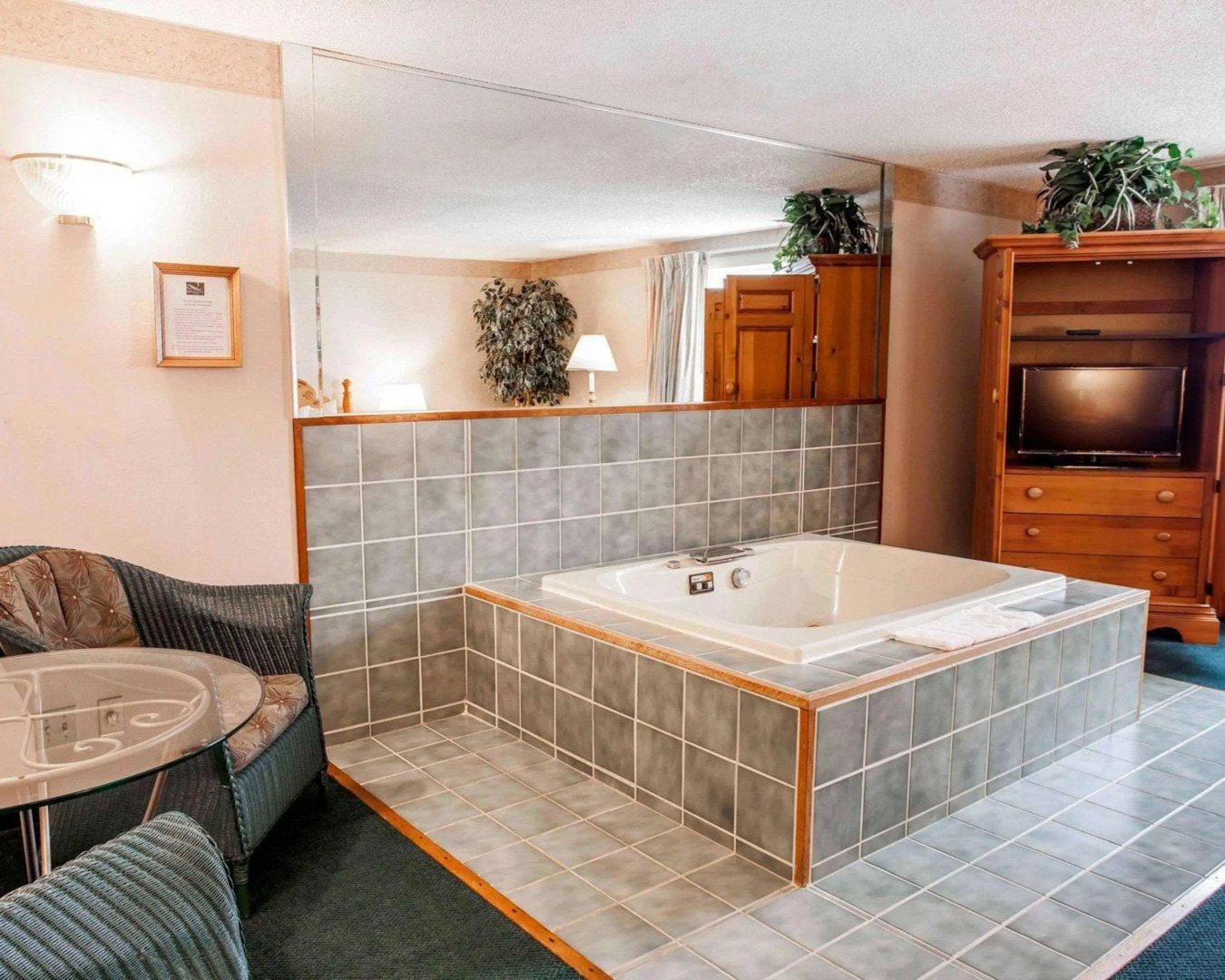 Quality Inn & Suites Bremerton