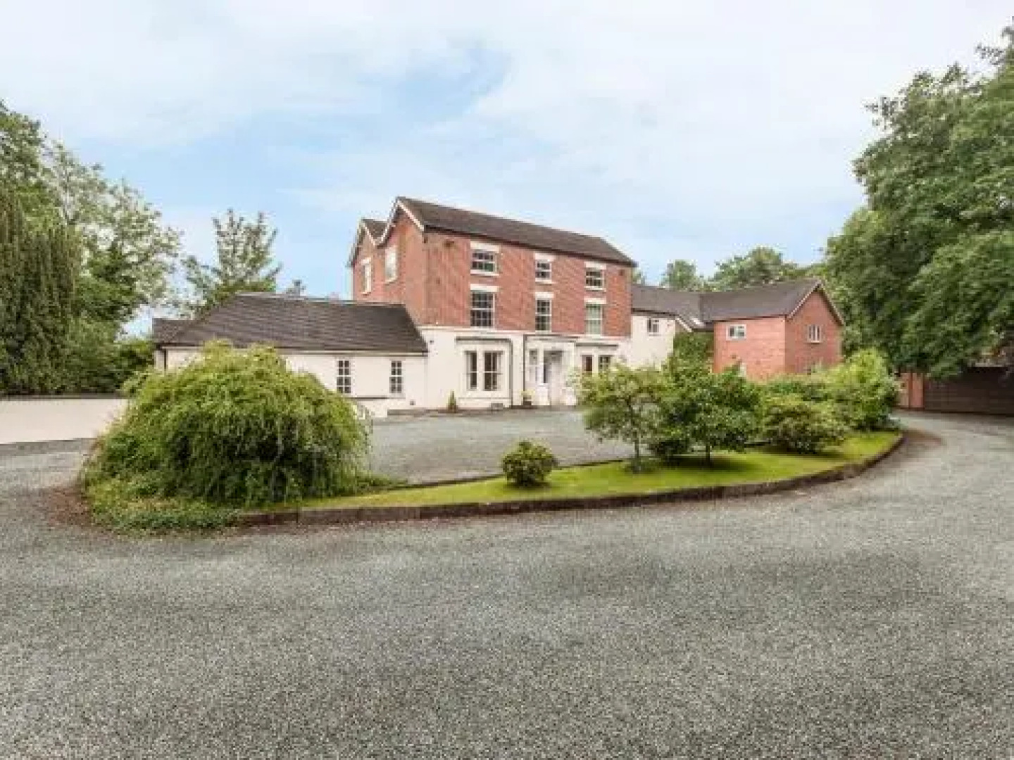 Rosehill Manor Hotel