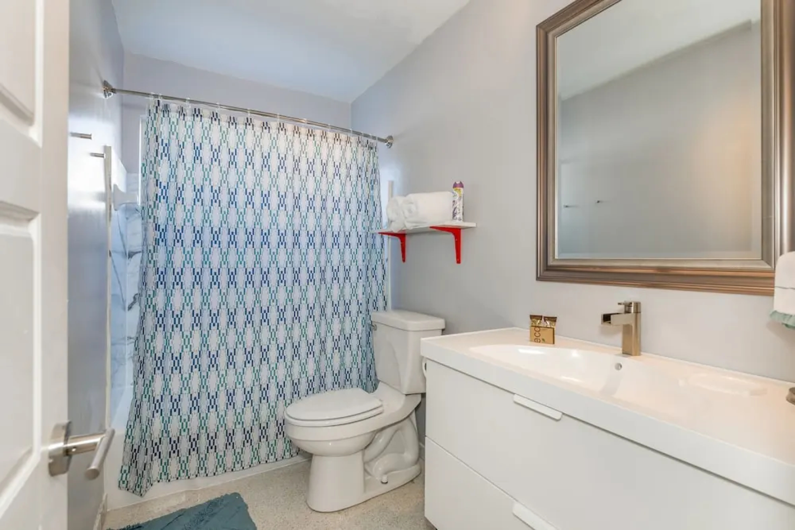 3658 NW 18th Ave Home 2 Bedrooms 2 Bathrooms Home