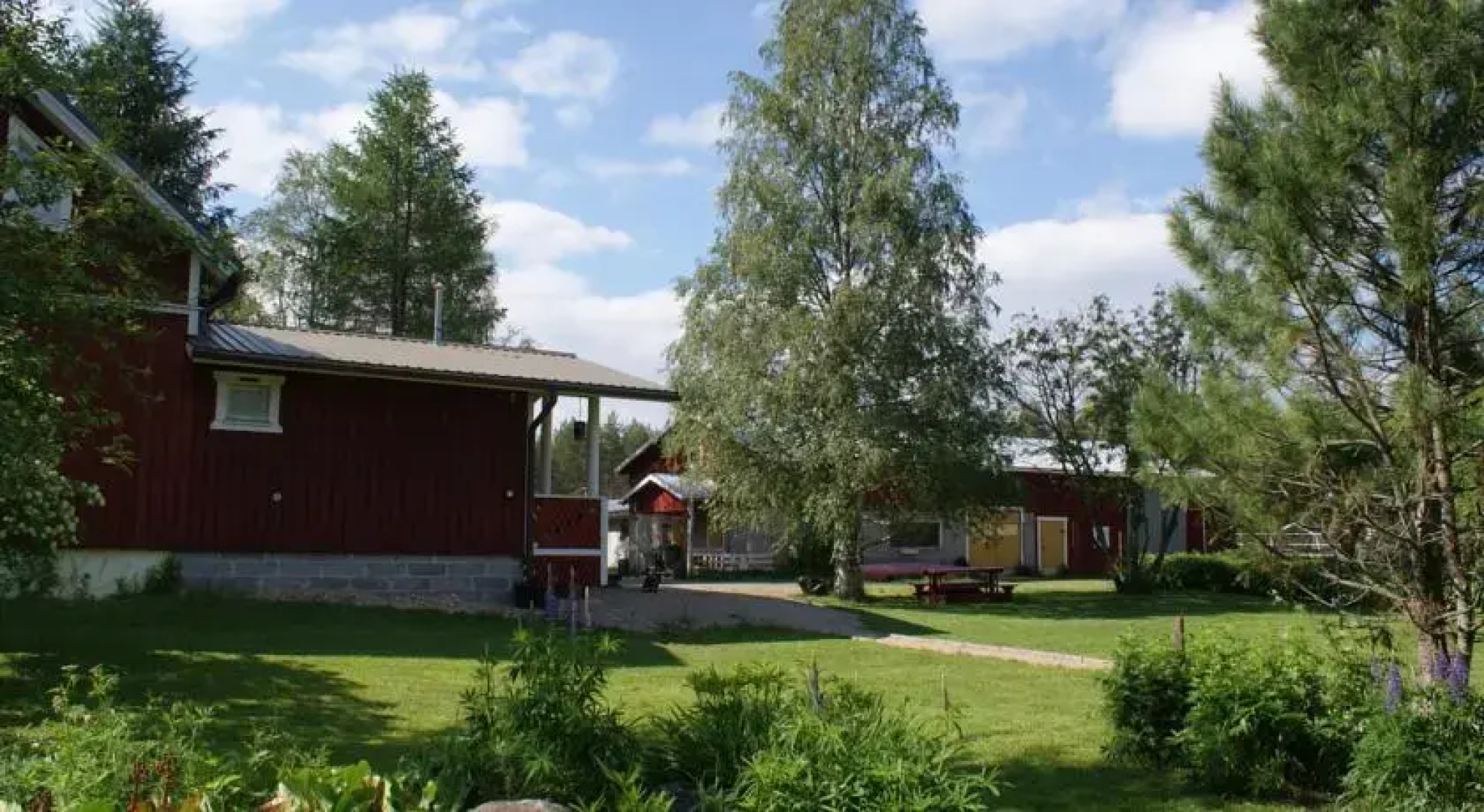 Northern Star Wilderness Ranch & Biker Lodge