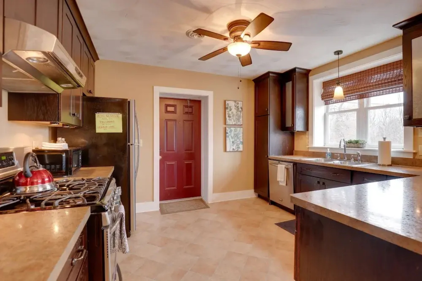 Finger Lakes Retreat: 3 Mi to Seneca & Keuka Lake