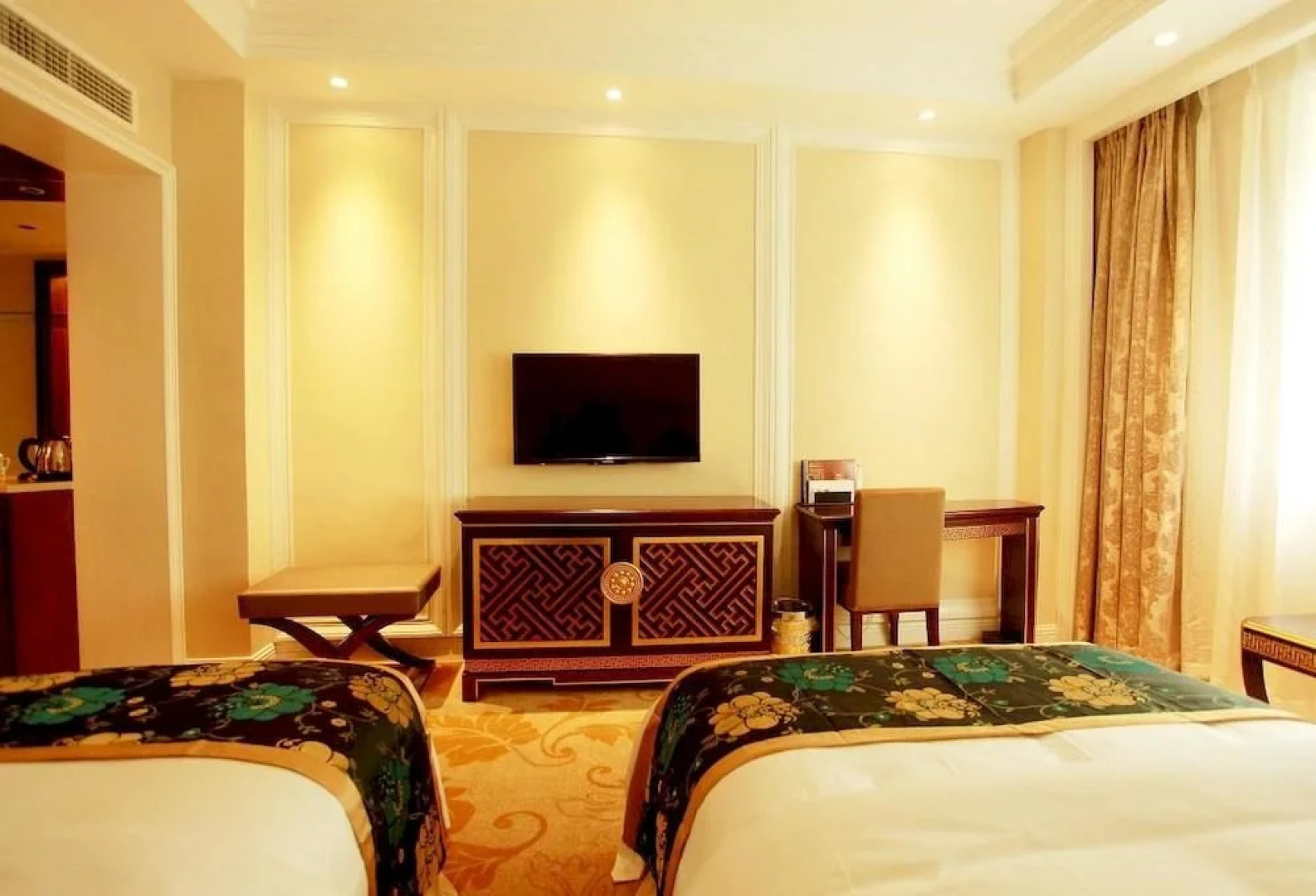 Zangwang Yanwu Holiday Hotel