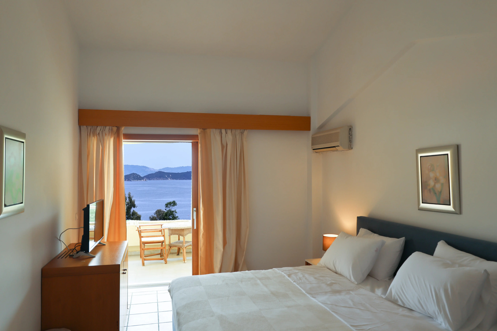 Kanapitsa Mare Hotel