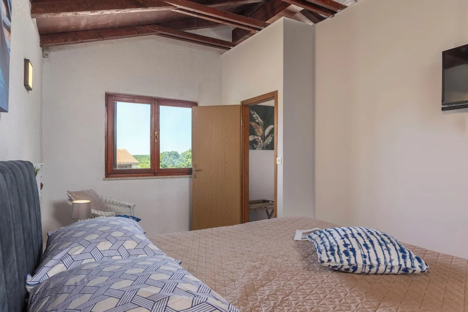 Holiday Home Sladonja Apartments