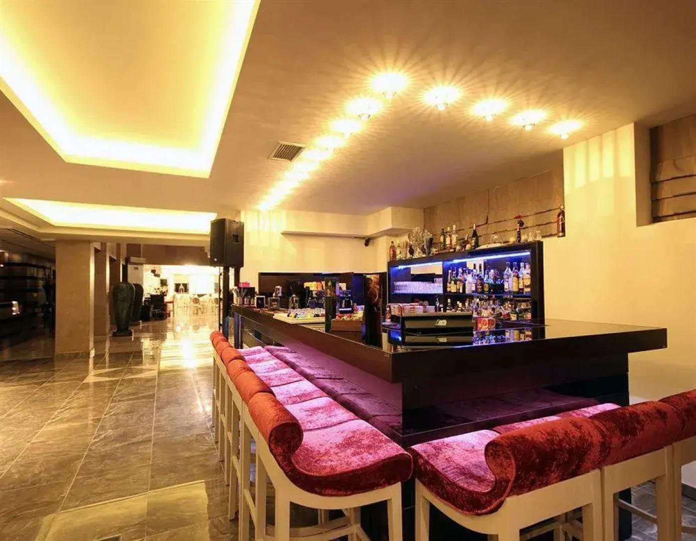 Samarina Resort