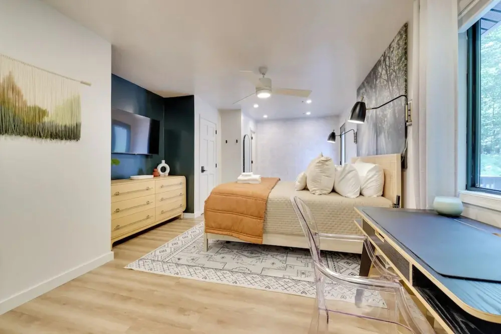 'sweetfern' Gouldsboro Cabin: Deck + Lake Access