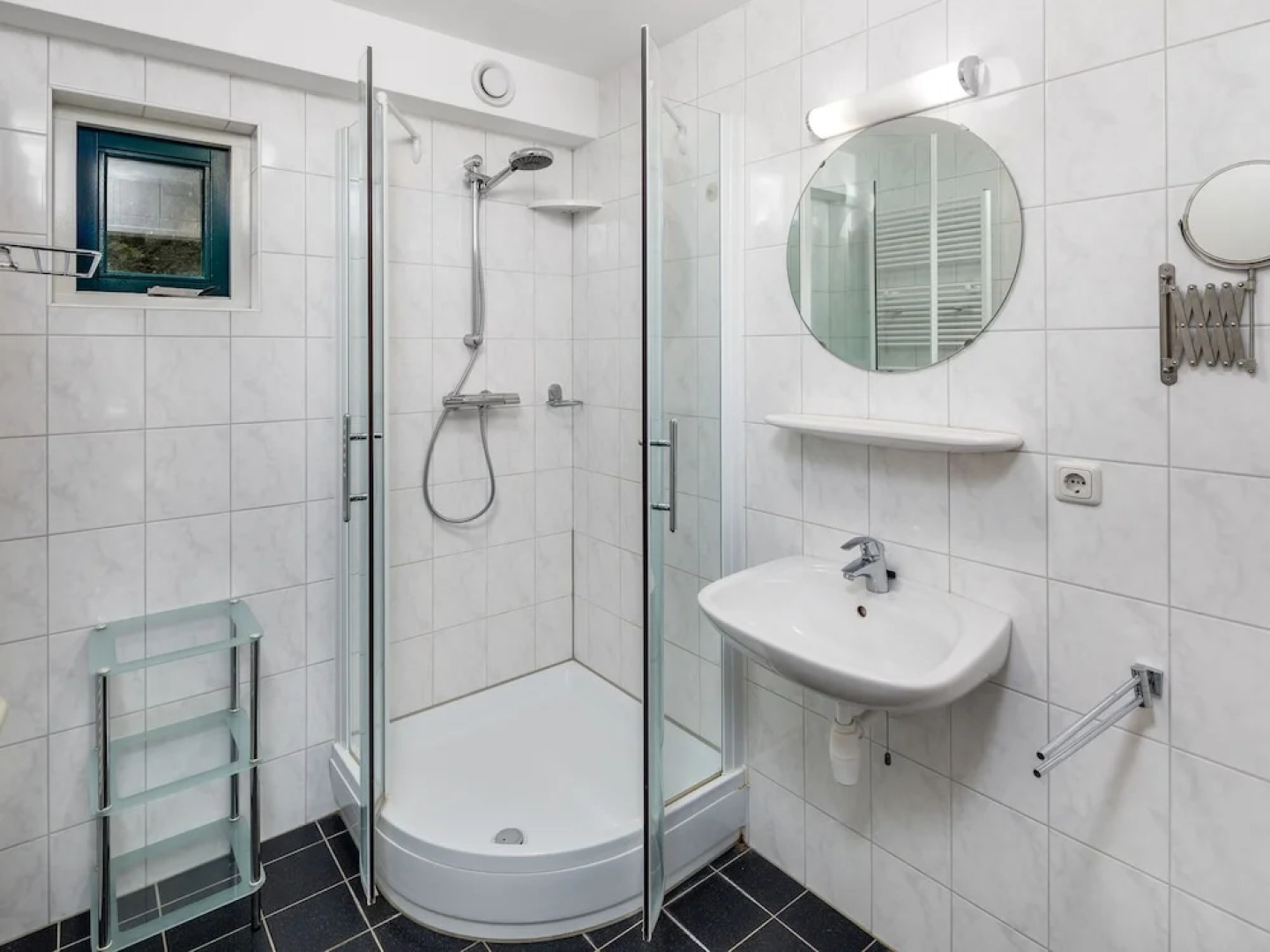 Detached holiday home with dishwasher, in a nature reserve